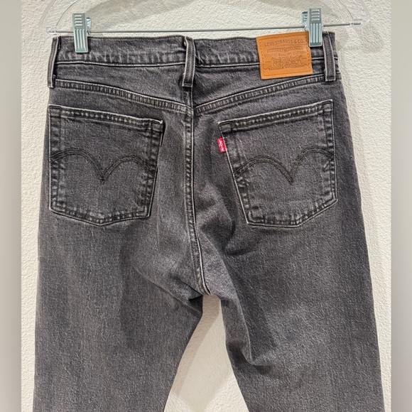Levi’s Premium Denim Women’s Wedgie Fit Ankle Button Bite My Dust Grey Jeans 27 - Picture 5 of 16